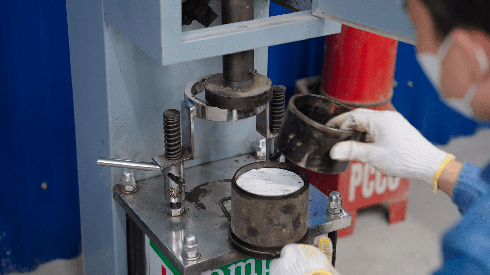 Banner phòng thí nghiệm 1